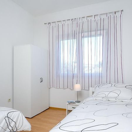 Holiday Home Iris 玛里纳 外观 照片